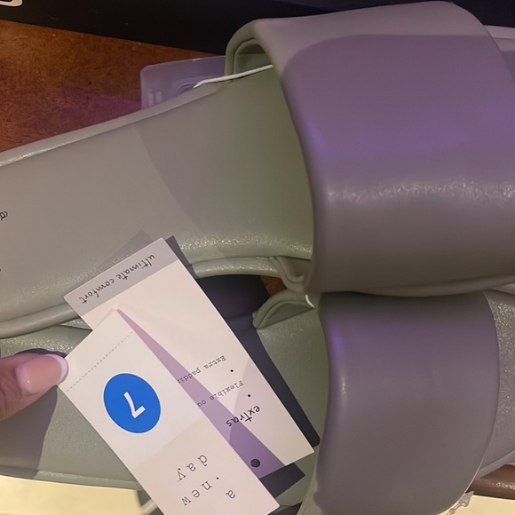 Slide sandals - Picture 3 of 3